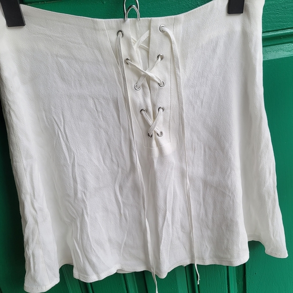 *NWT* H&M Skirt - Picture 3 of 6